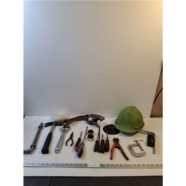Hammer, Wrench, Clap, Bicycle Gear, Screwdriver, Drill Bit Extension, Hard Hat, Misc