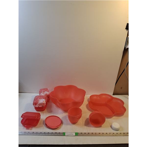 Pink Tupperware Lunchables Container Set