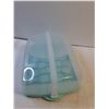 Image 2 : Tupperware Rectangular Cake Taker