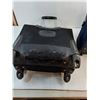 Image 3 : (2) Wheeled Suit Cases (Swiss Gear - Back Wheels Broken & Steve Madden - Extend Handle Broken)