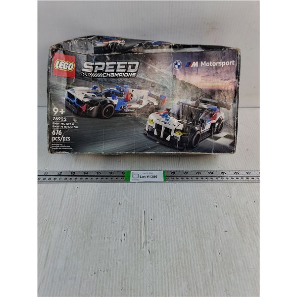 LEGO Speed Champions-676 pieces-BMW Cars-damage to box but appears sealed
