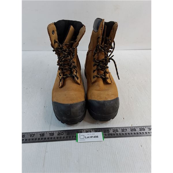 Workload CSA Approved Size 9 Metal-Toed Work Boots