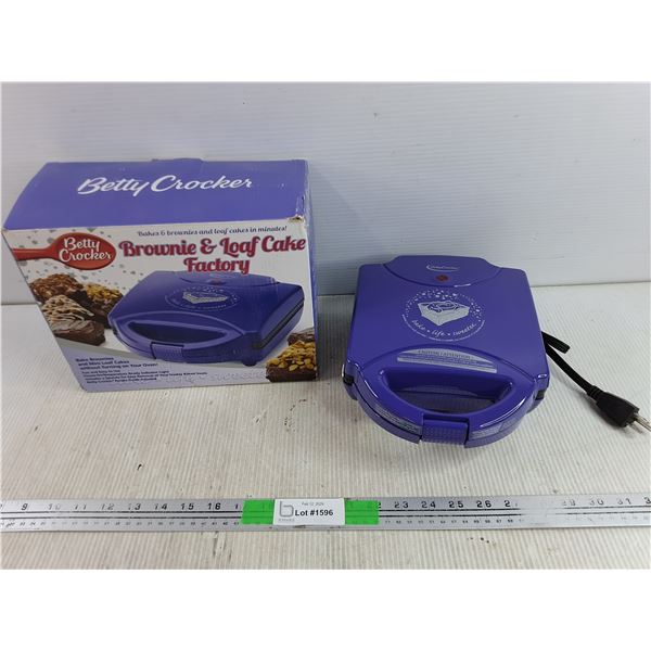 Betty Crocker Brownie & Loaf Cake Factory - Powers On, As Is
