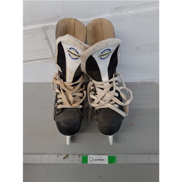 Men's Bauer Hockey Skates-Approx. Size 9.5