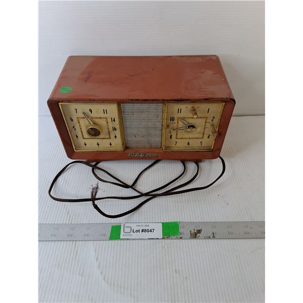 Vintage RCA-Victor Radio- As Is