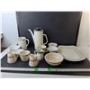 Image 1 : Vintage Tea Set - PICK UP