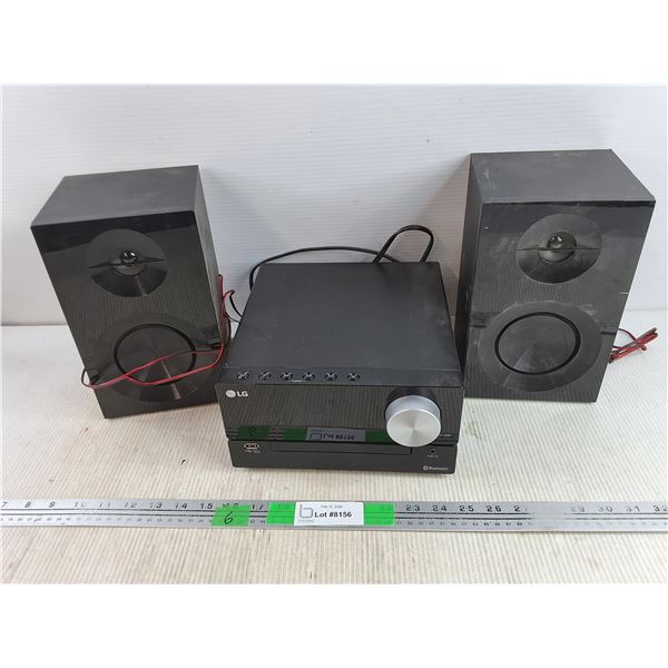 LG Speaker System - Powers On, As Is
