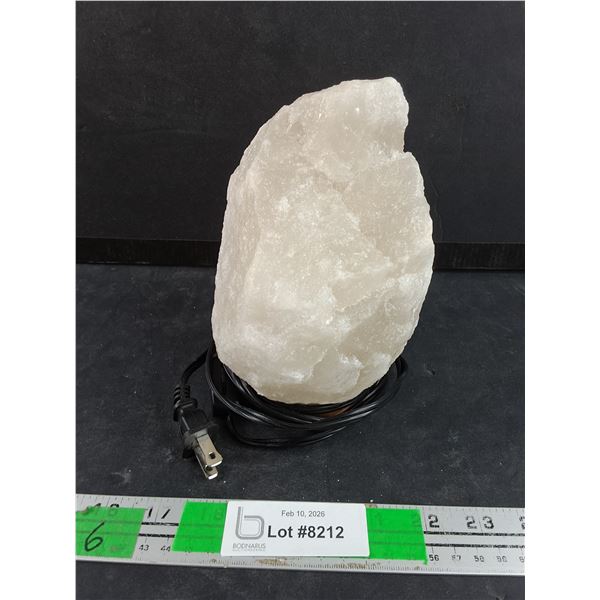 Salt Lamp - Powers On, As Is - PICK UP