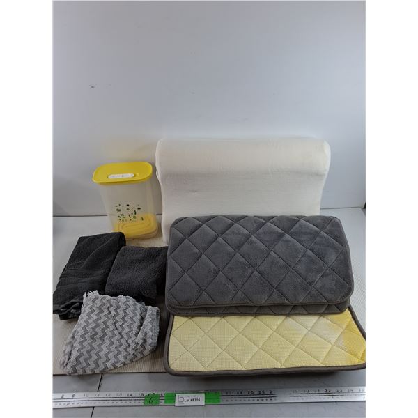 (3) Kitchen Towels, Plastic Kitchen Canister, Pillow 24", (2) Bathroom Mats 29" x 19" - PICK UP