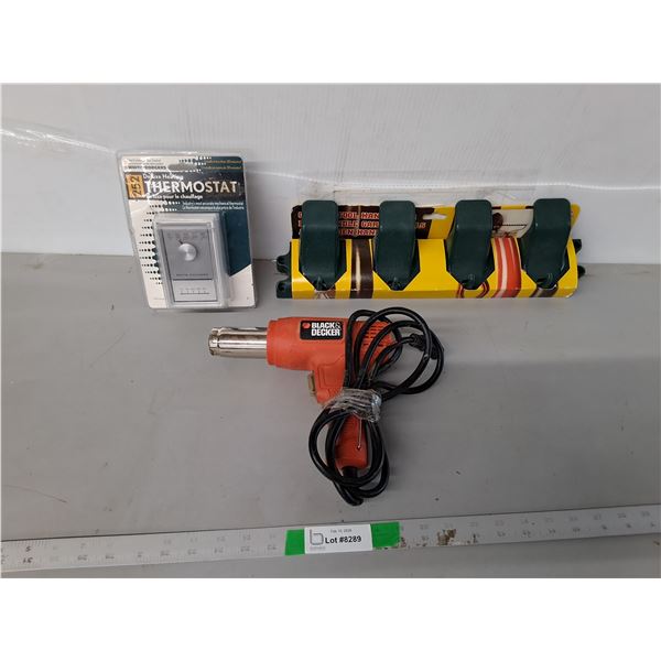Black & Decker Heat Gun- Powers On, Thermostat, Garden Tool Hanger