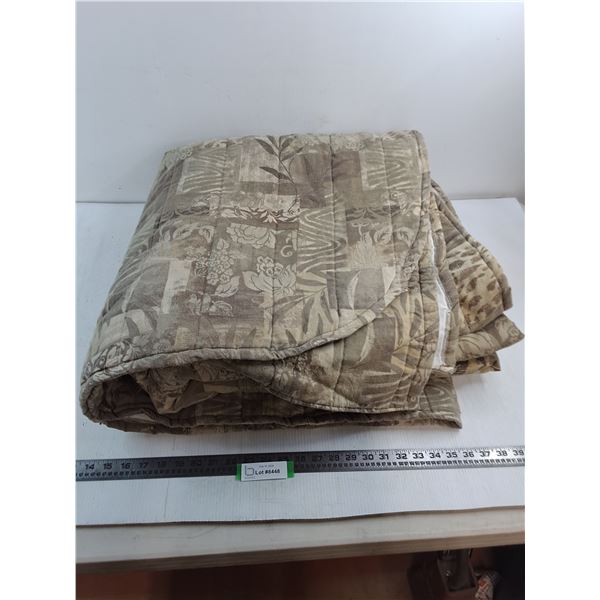 Brown "Floral Pattern" Bedspread 80" x 84"
