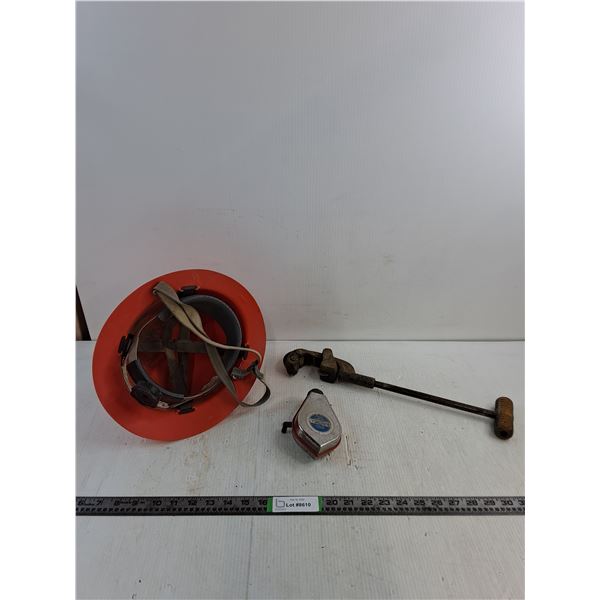 Pipe Cutter, Safety Helmet, Chalk Line - PICK UP