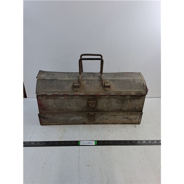 Metal Tool Box With Handles- 22" x 8" x 10"