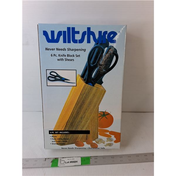 Wiltshire 6 Pc. Knife Block Set with Shears, Appears NIB