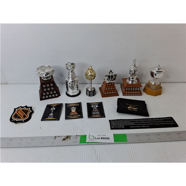 Plastic Model Trophies Up to 4.75", Coinpurse & Trophy Cards
