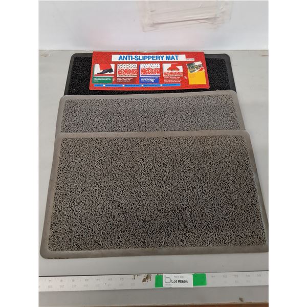 (3) Anti-Slip Mats 21.25" x 12.75" Pickup Preferred