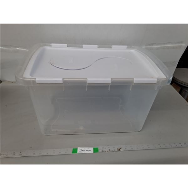 Sterilite Plastic Tote with Folding Lid, Cannot Ship