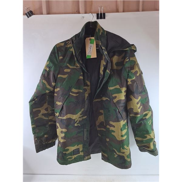*Fingercroxx Winter Camo Jacket - Size XL