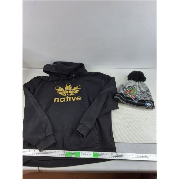 Arctic Wear Native Bunny Hug - Size L, Winter Toque