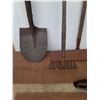 Image 3 : * Shovels, Rakes, Broom - Longest 62" - Pickup Only