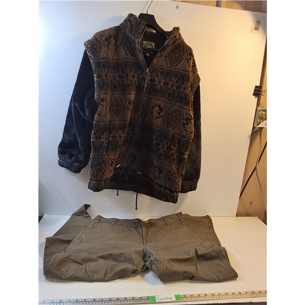 Carhartt Jeans 40x32, Large Brown Jacket