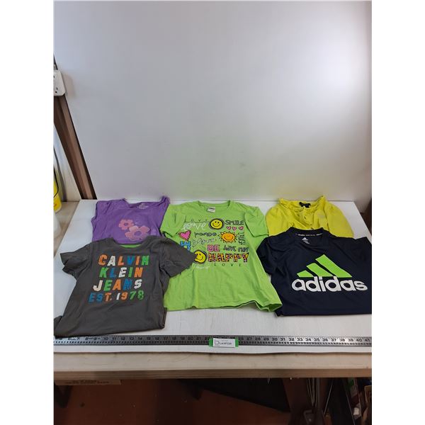 (5) Youth Tops Sizes S - M