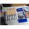 Image 4 : Slow Cooker Liners, Wood Chisel Set, Compressed Fuel, Rope, 30 AMP Fuse Holder, Roadpro Binder