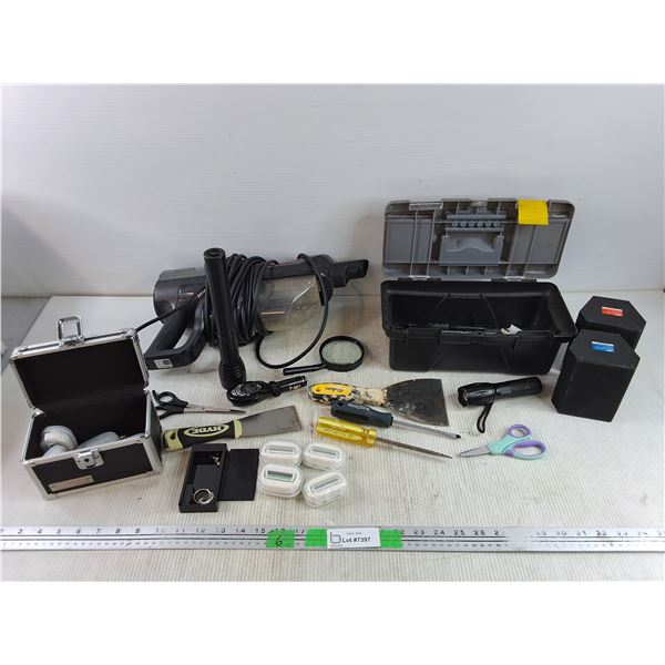 Shark Vacuum - Powers On, As Is, Ladies Razor Heads, Screwdrivers, Flashlight, Samsung Speakers,Misc