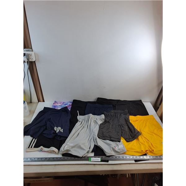 Youth Clothing (5 Active Pants All M, 5 Shorts S-M)