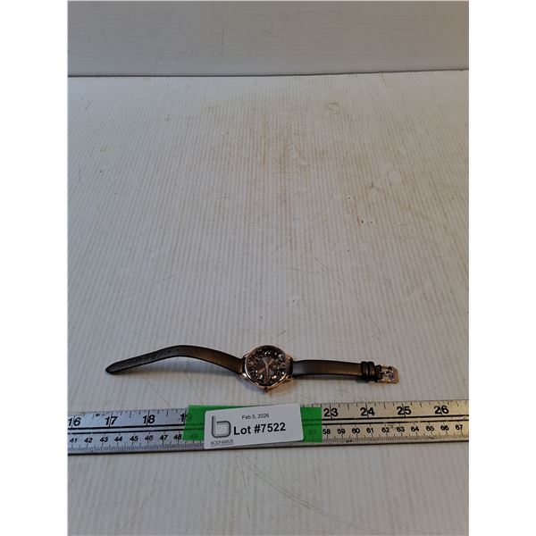 Daisy Fuentes Quartz Watch, Copper Toned (working)