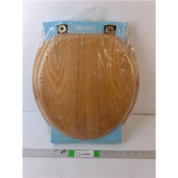 Foremost Wooden Toilet Seat- Sealed