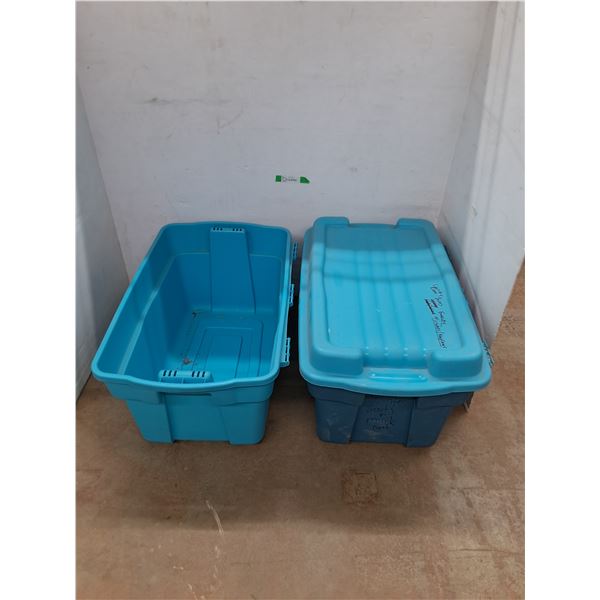*(2) 31.5" X 18.5" X 14.5", Rubbermaid Storage Totes, (1) Has Missing Lid, Cannot Ship