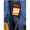 Image 2 : 2XL Hi-Vis Jacket, 2XL Coveralls, Camo Single Size Bed Sheet