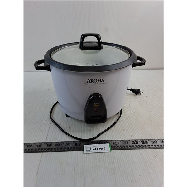 Aroma Rice Cooker - Powers On, As is
