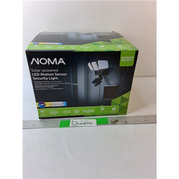 Noma Solar Powered Motion Sensor Security Light, NIB