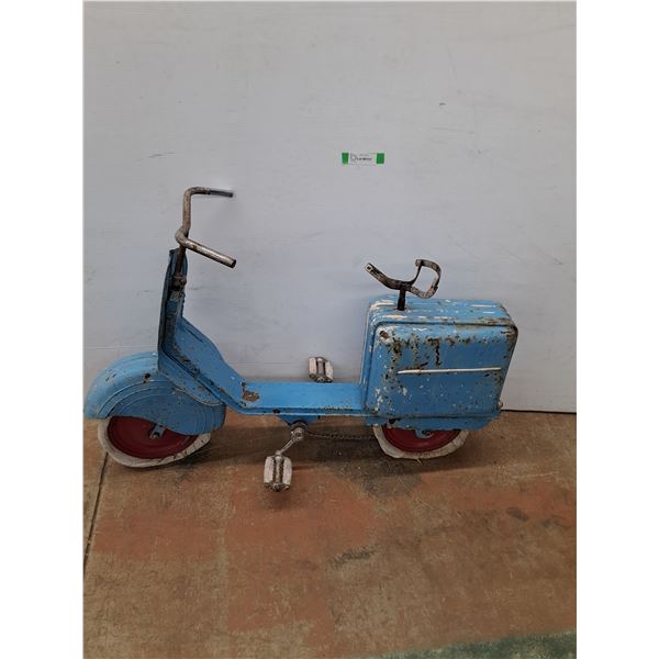 #Vintage Rare Childrens Vespa Like Pedal Scooter, As Is, Needs Restoration, Cannot Ship