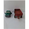 Image 2 : Die Cast Land Rover 1:32 Scale & Vintage Metal Wagon 9.5"