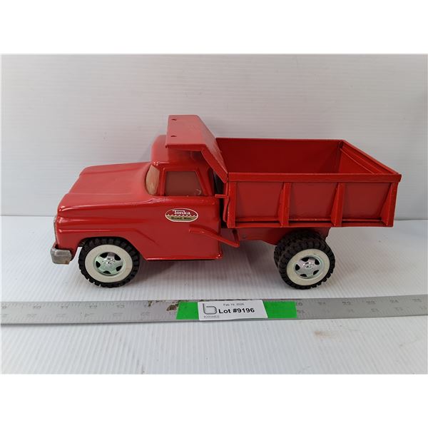 Vintage Metal Tonka Dump Truck 13.25"