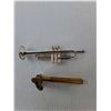 Image 2 : Vintage 'Valet" Safety Razor & Model Trumpet