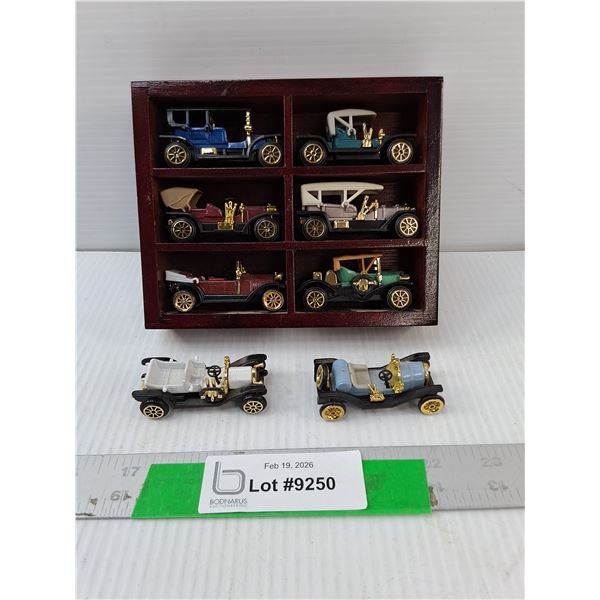 (8) Antique Style Plastic Model Cars 1:64 Scale