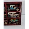 Image 2 : (8) Antique Style Plastic Model Cars 1:64 Scale