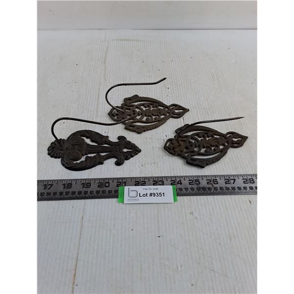 (3) Vintage Cast Iron Receipt Spikes