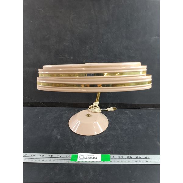 Vintage Table Lamp - Powers On, As Is - PICK UP