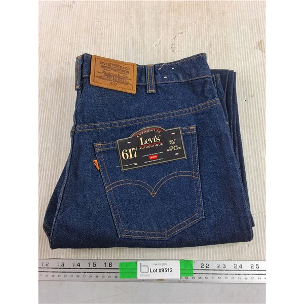Vintage Levi's 617 Boot Cut Jeans - Size 36/32