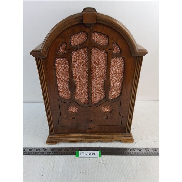 Vintage Wooden Victor Radio Box - 17x13x9" - PICK UP