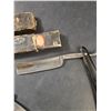 Image 5 : (2) Vintage Straight Razors w/ Cases, Kings Cross Razor, Special Wade & Butcher