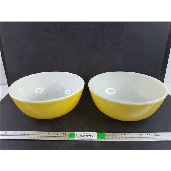 (2) Large Yellow PYREX 10 1/2" Mixing Bowls