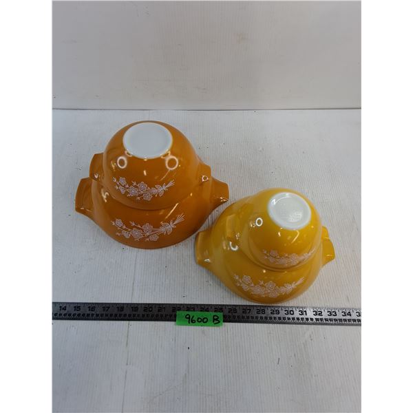 (4) "Butterfly Gold" Pyrex Mixing Bowls (750 ml, 1.5L, 2.5L, 4L)