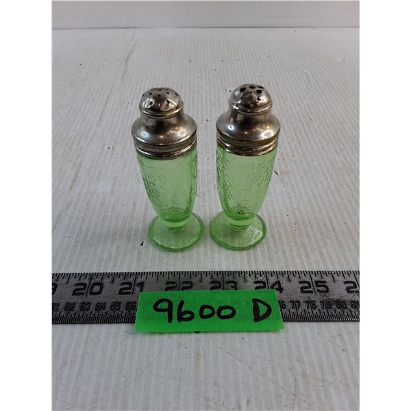 Set of 'Depression Era' Uranium Glass Salt & Pepper Shakers