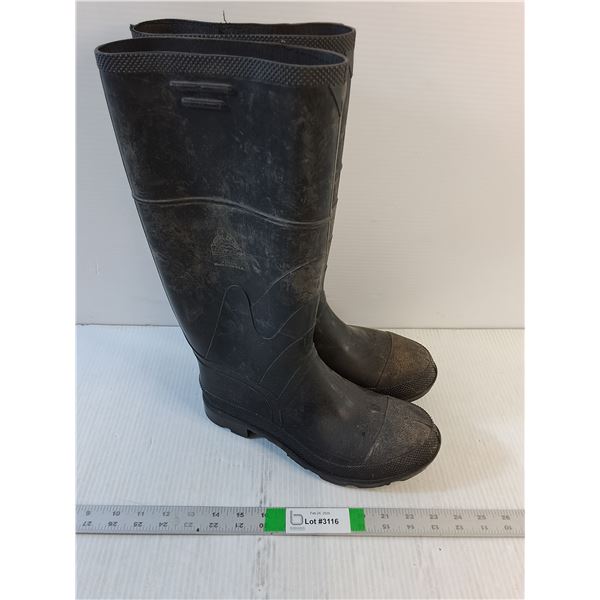 Rubber Boots- Bata- 16" T- Size 9